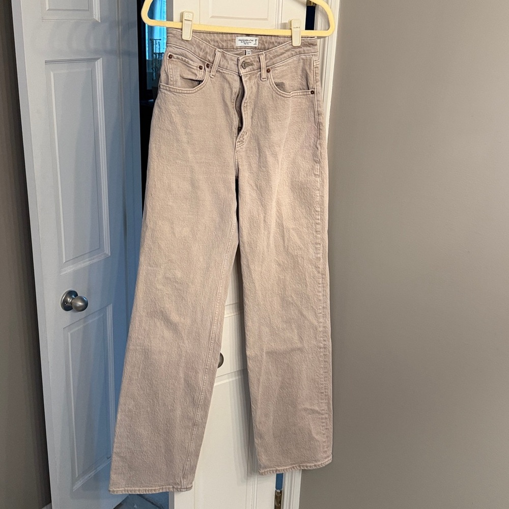 Abercrombie & Fitch High Rise Jeans - Light Tan
